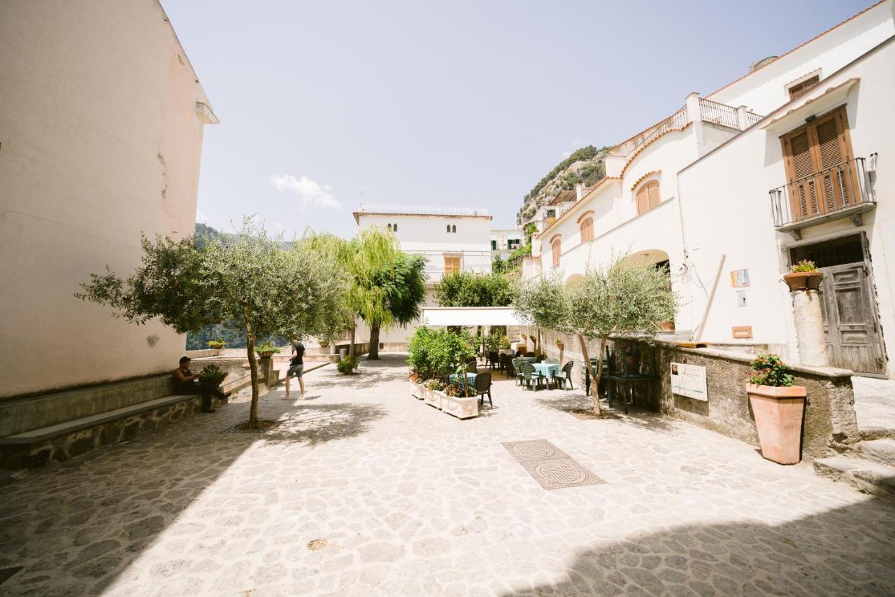 La Piazzetta Boutique Apartments Scala Exterior photo